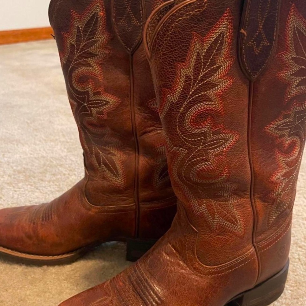 Ariat Women’s Cowgirl Boots